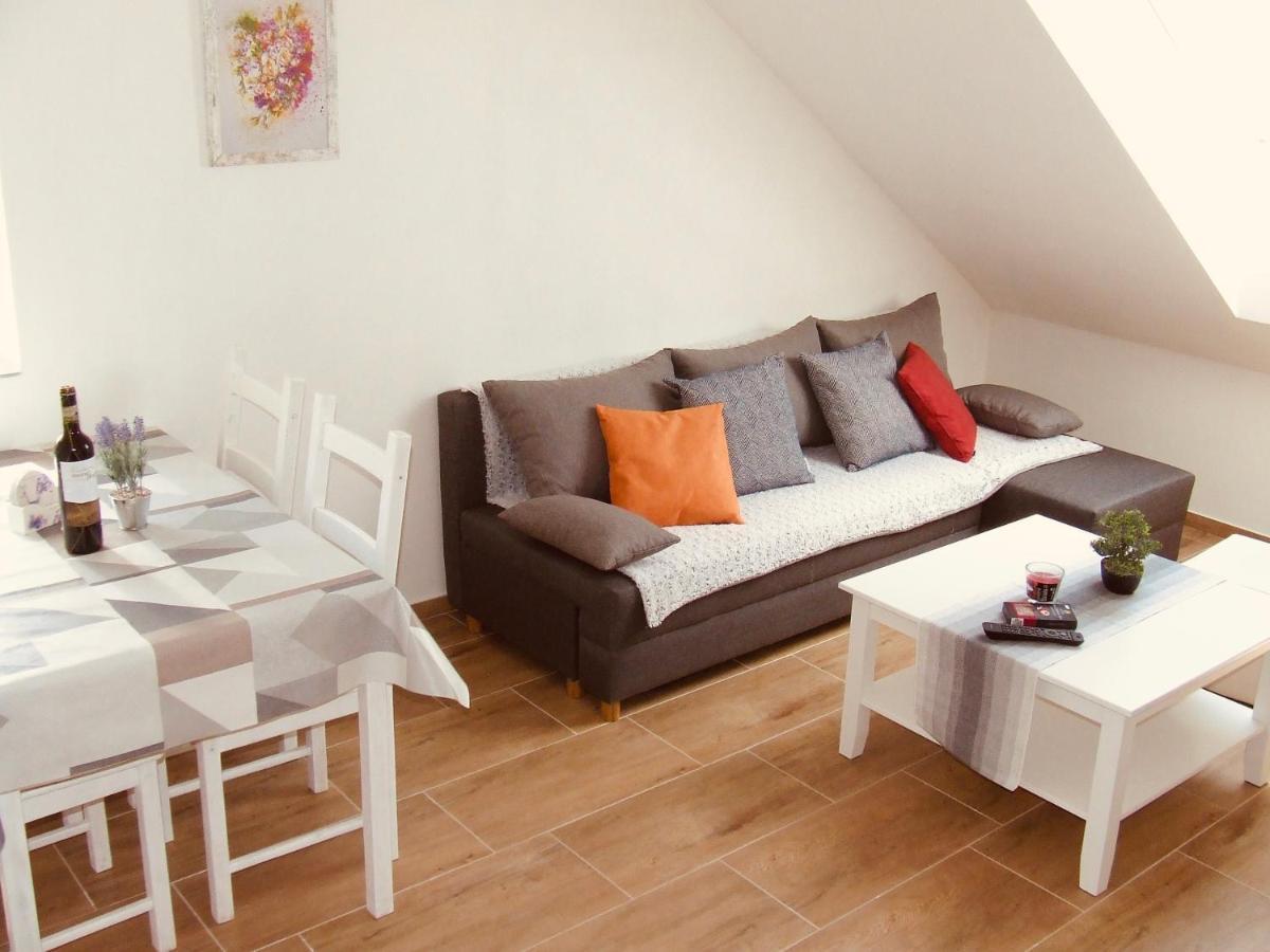 Apartmany Ceska Kanada Cesky Rudolec Luaran gambar