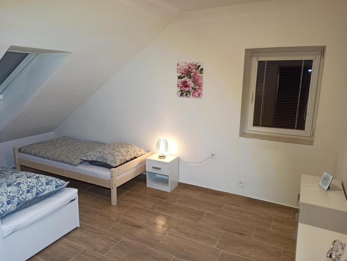 Apartmany Ceska Kanada Cesky Rudolec Luaran gambar