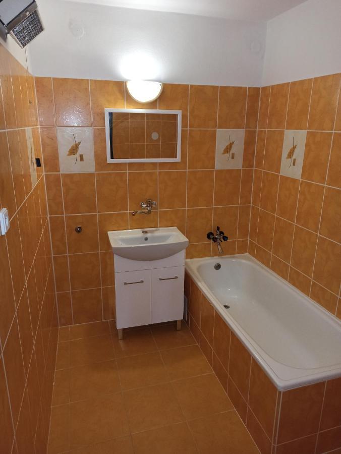 Apartmany Ceska Kanada Cesky Rudolec Luaran gambar